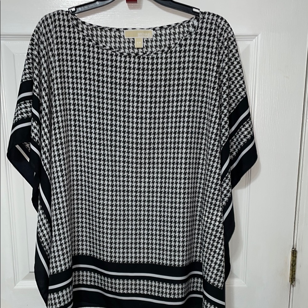 Micheal Kors houndstooth poncho top